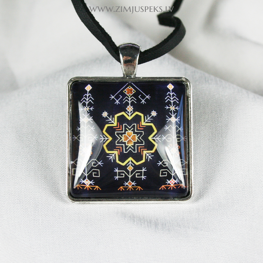 Spēka zīmju amulets - "Mīli sevi"