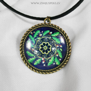 Spēka zīmju amulets - "Saule ozolā"